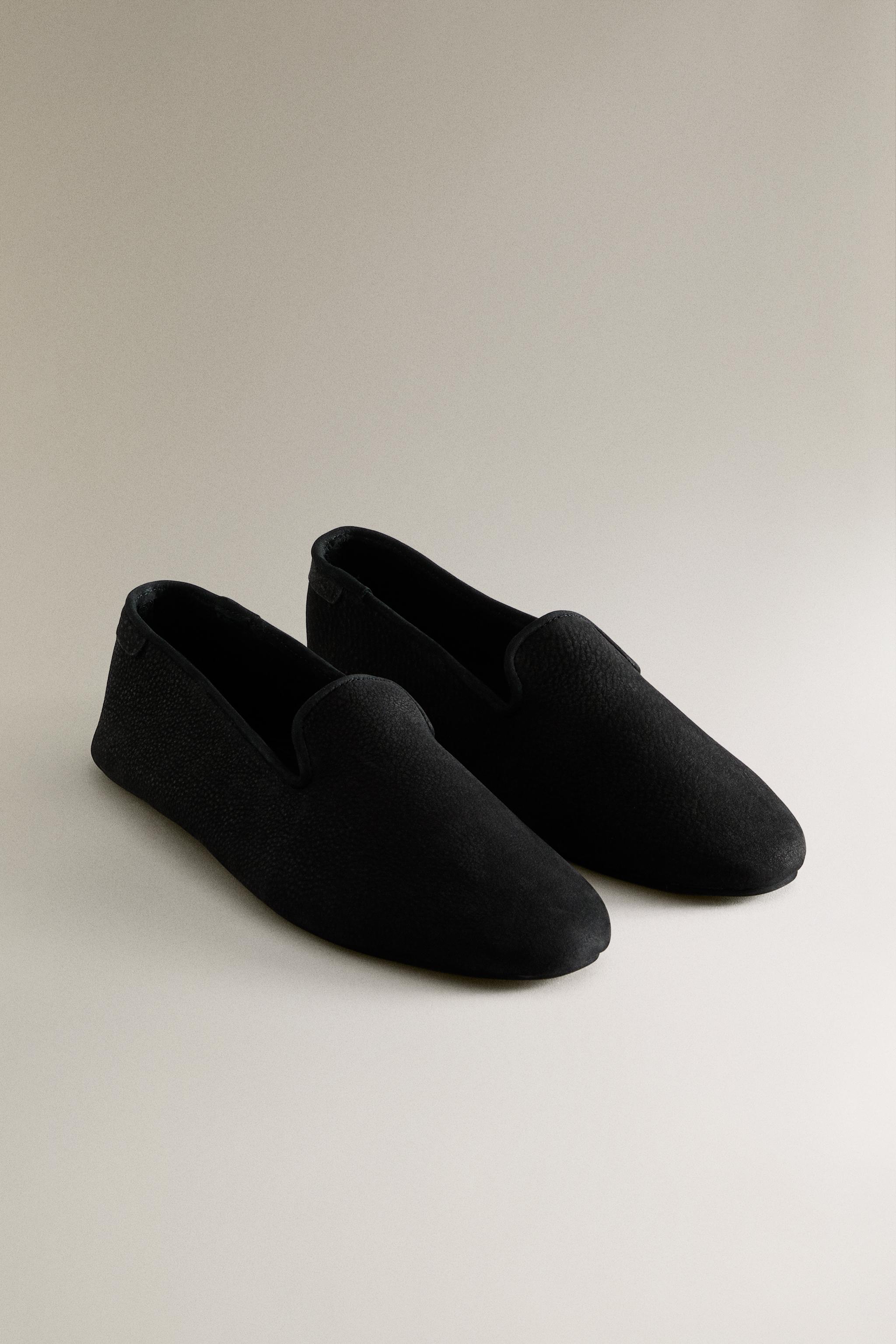 LEATHER MOCCASINS